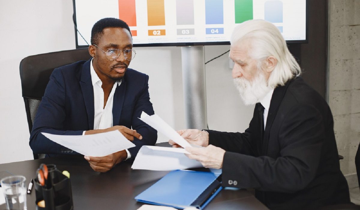 An illustration of the concept of managing your boss